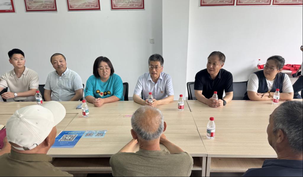 切实发挥基层党组织服务群众